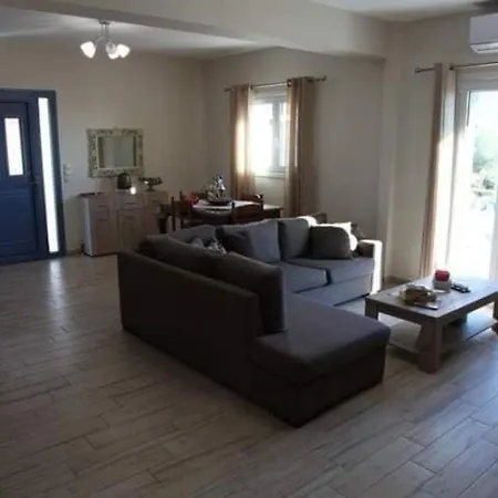 Mandis - Aggelos 1st Floor